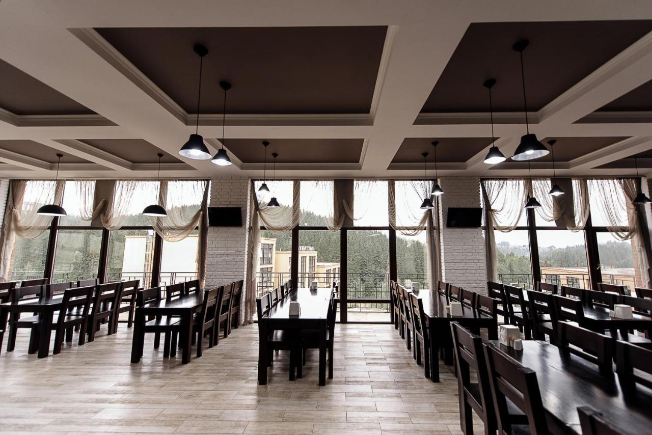 Toga Hotel ยาบลูนิตซา ภายนอก รูปภาพ